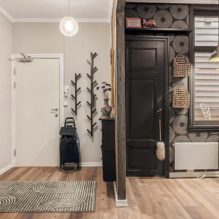 Dinbnb L 250m To Bryggen L Backyard L Smart-tv L 6 Guests