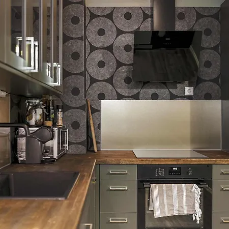 Dinbnb L 250m To Bryggen L Backyard L Smart-tv L 6 Guests Apartment Bergen