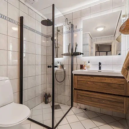 Dinbnb L 250m To Bryggen L Backyard L Smart-tv L 6 Guests *