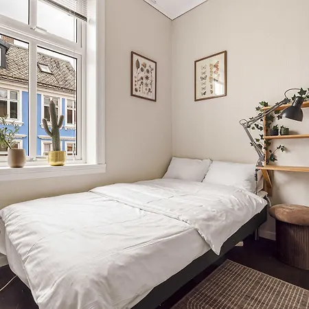 Dinbnb L 250m To Bryggen L Backyard L Smart-tv L 6 Guests ベルゲン